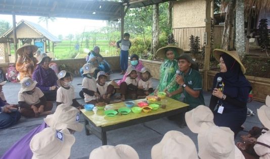 Mahasiswa Fapet Kembangkan Potensi Desa Wisata di Jawa