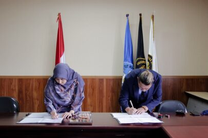Dean of FCS UB and Director of IC-Tech Japan Sign Collaboration Agreement