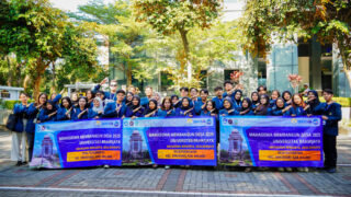 Foto Mahasiswa MMD yang Datang Setelah Melakukan Kegiatan Pengabdian di 76 Desa